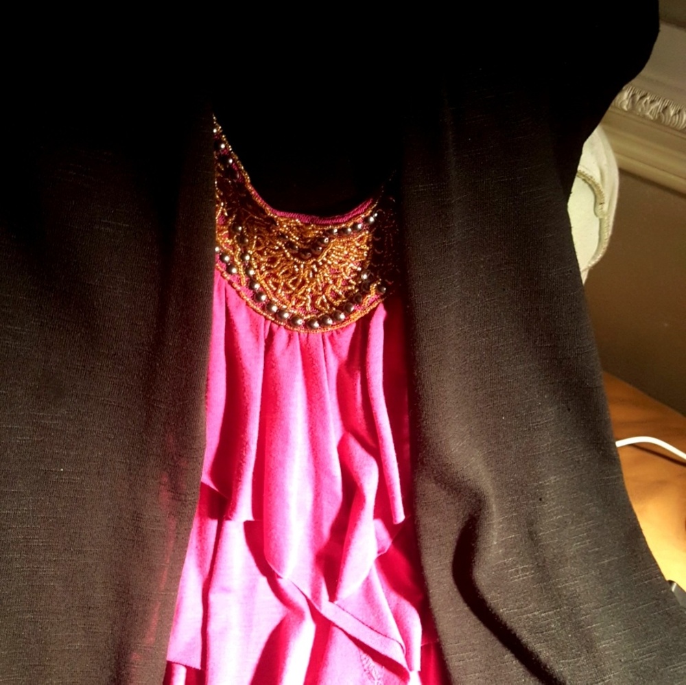 🆕️➡️ brand new dressy top ⬅️🆕️